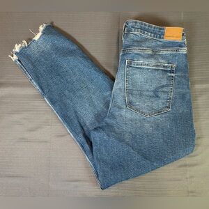 American Eagle Mom Jean Size 14 Regular High Rise Strigid Distressed Raw Hem